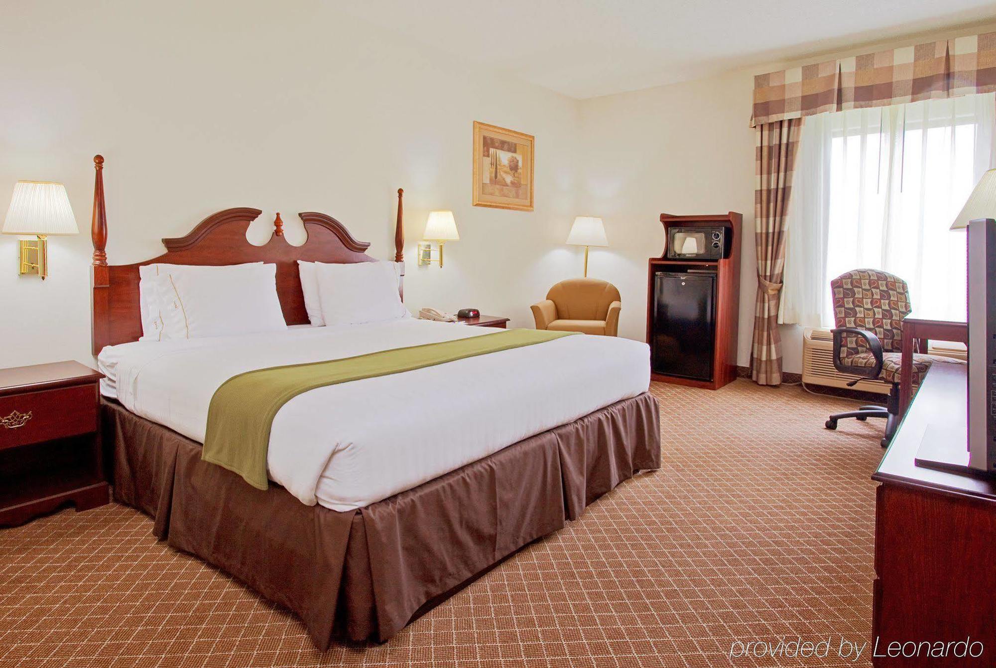 Holiday Inn Express Hotel & Suites Fort Payne By Ihg Room photo