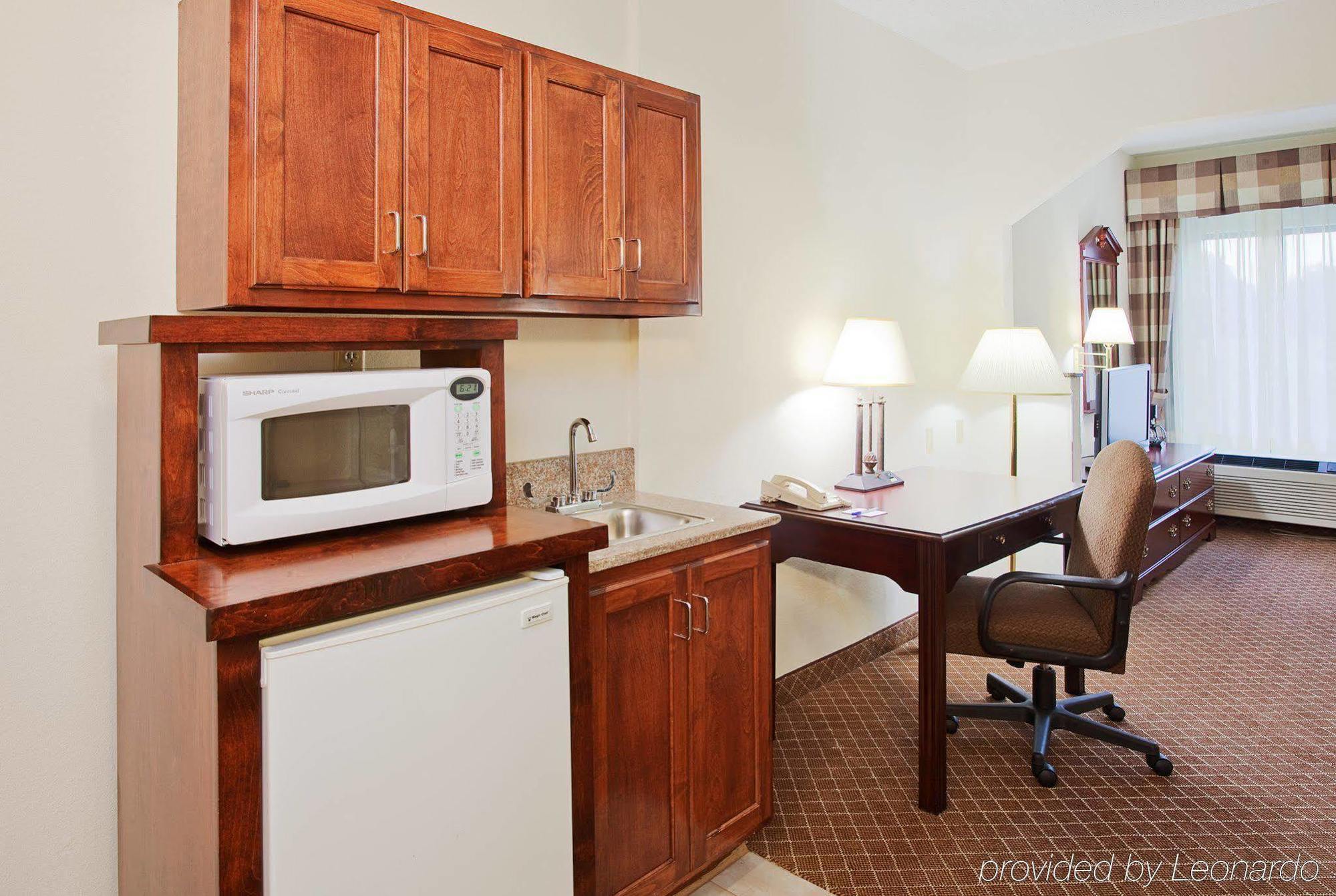 Holiday Inn Express Hotel & Suites Fort Payne By Ihg Room photo