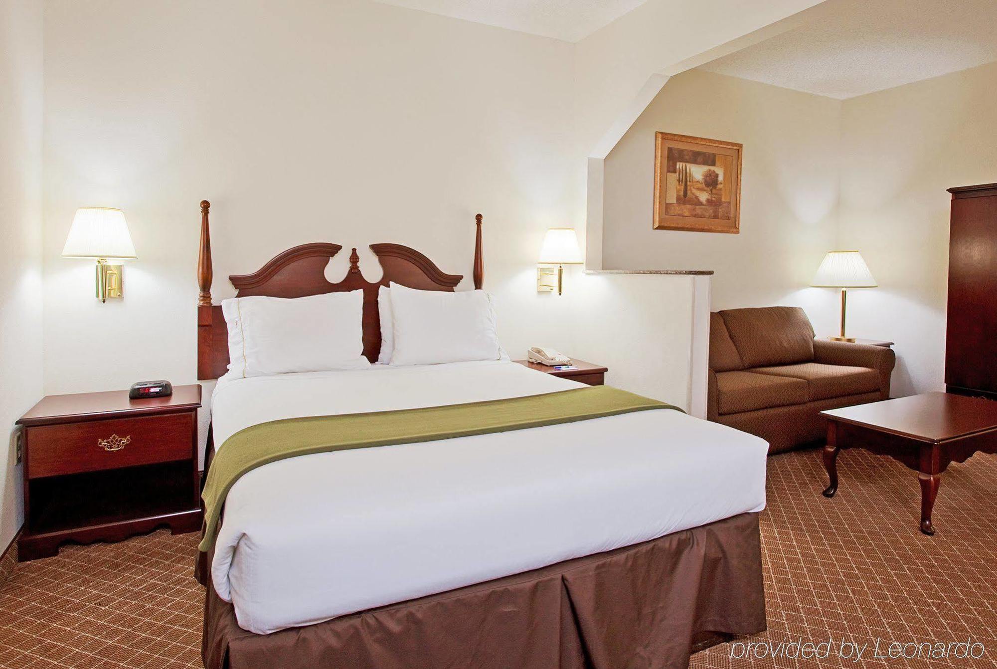 Holiday Inn Express Hotel & Suites Fort Payne By Ihg Room photo
